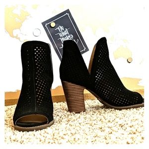 Lucky Brand Larise Bootie, size 8